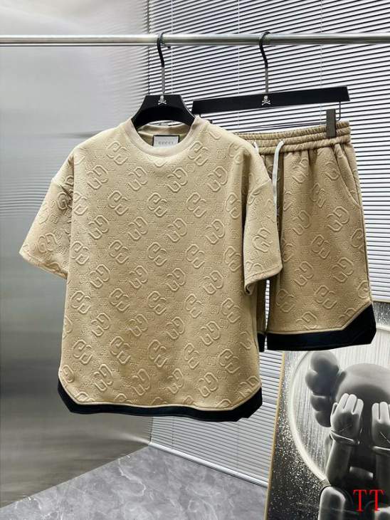 Picture of Gucci Shirt Pant Suits _SKUGucciM-3XL20tr4421695